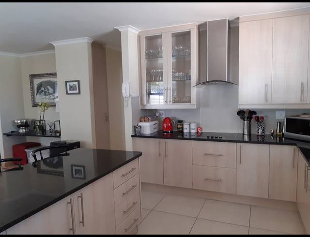 3 BEDROOM HOUSE RENTED IN SUNNINGDALE